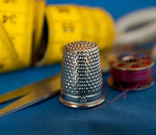 Szycie dla dzieci: odzież, zabawki i dodatki